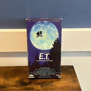 E.T. Vtg Vhs Tape I. Original box MCA Home Video Steven Spielberg film